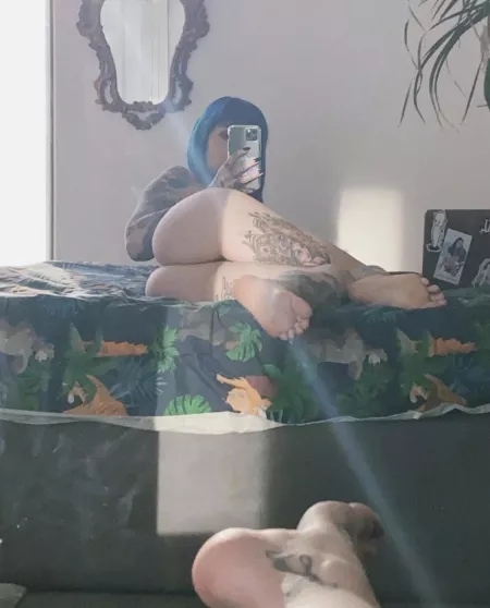 Booty cheeks by [deleted]