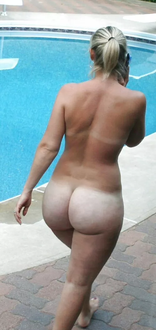 Booty 🍑 (f) by wankse