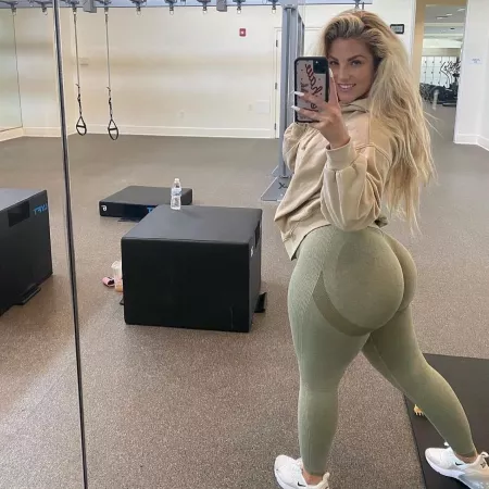 Booty for life by ashleysbootysniffer