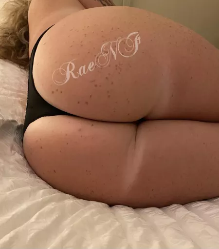 Booty freckles for you to count while we fuck 😝 by chosenpotatohoe