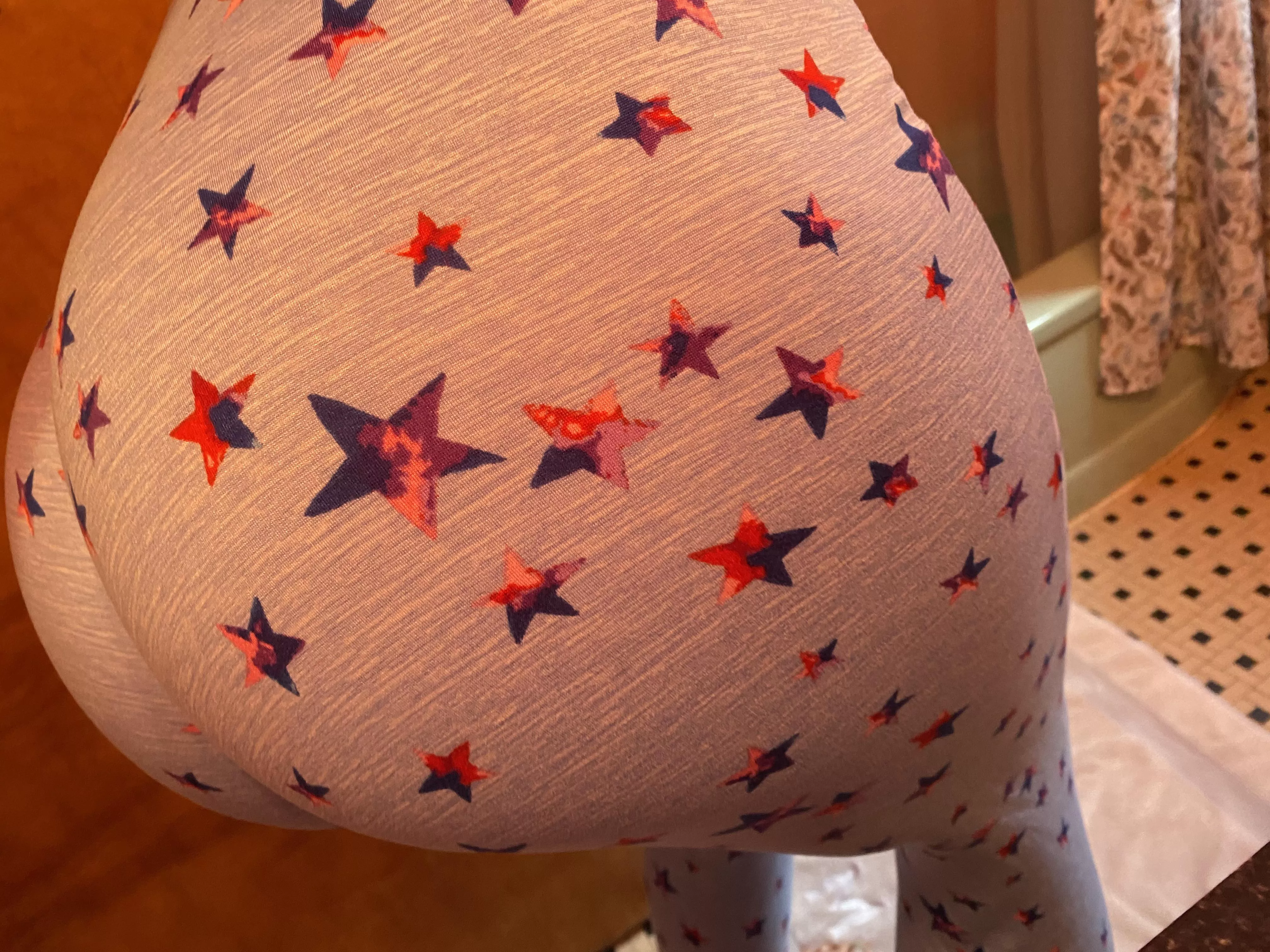 Booty size is... posted by Kendra44