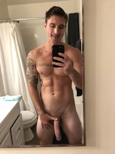 Bored and horny 😜 by HappyDaze77