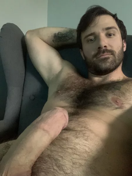 Bored and horny.. DMs open by Ahestl5