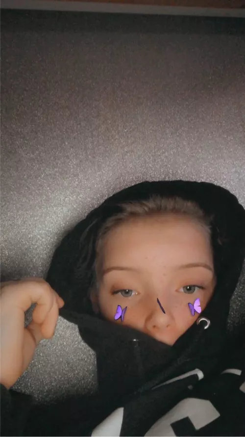 bored and horny 😏😝😉 (Message me) by LilCrooky69