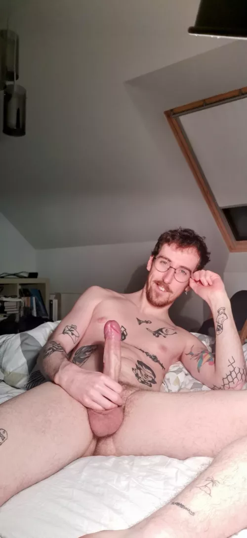 Bored and horny by Connect_Leopard_7975