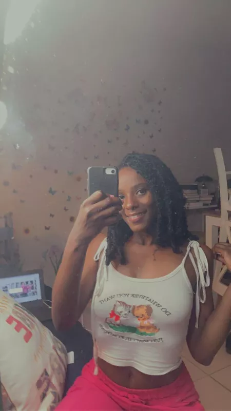 Bored and horny this lovely Sunday by Divinecumslut