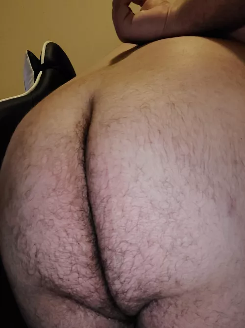 Bored and horny tonight DMs open by Thicc_guy2021