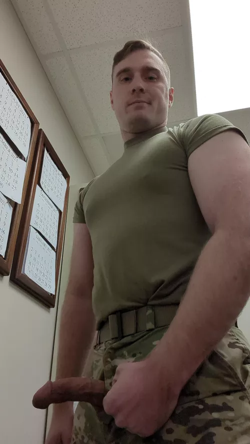 Bored in the office by ronnoc532