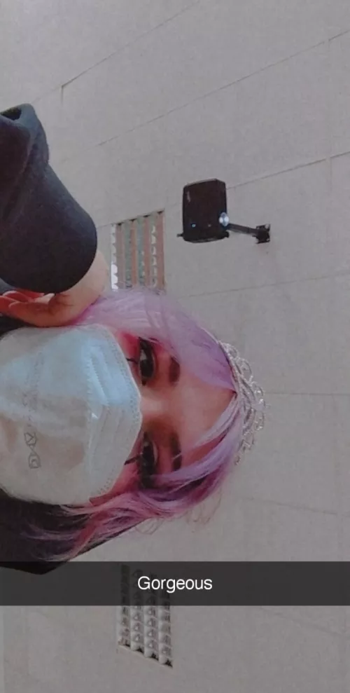 Borrowed a tiara from my friend... I feel really fricken pretty in it lmao (not to mention my makeup is cute asf today) by Bubbas_Luka