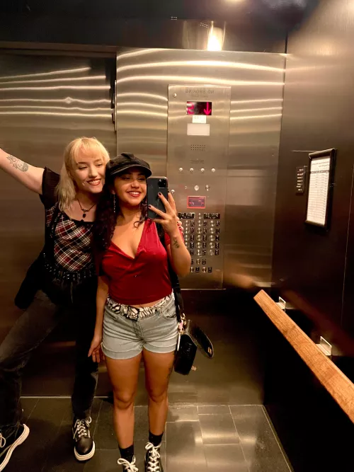 Both braless it’s the only way 💋 by friskyfairy_