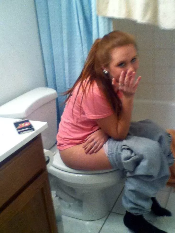 Bottoms down just far enough to go posted by CatpainTpyos