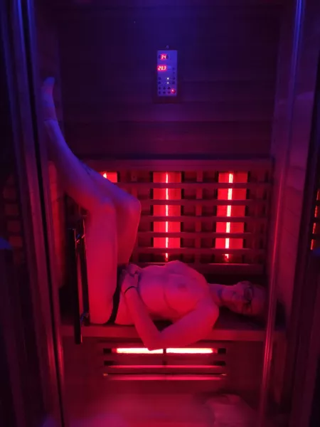 bought a sauna worth 2.6k for 200 euros! naturally, the first thing I want to do, is fuck in it by georgepauljohnringo