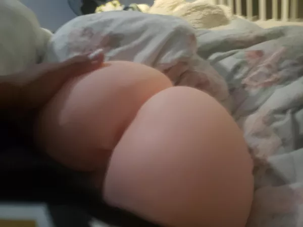 Bout to hump my doll by Nomeskings