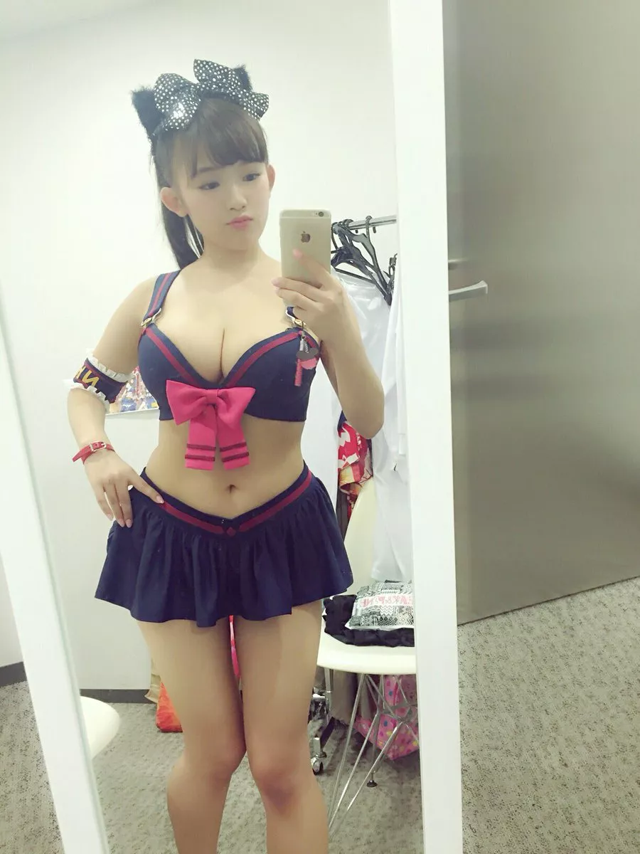 Bow posted by vidsonly