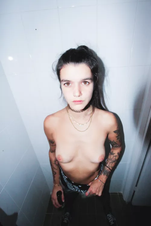 boy, i want so baaaad to fuck you on this bathroom! by jujuvibezzz