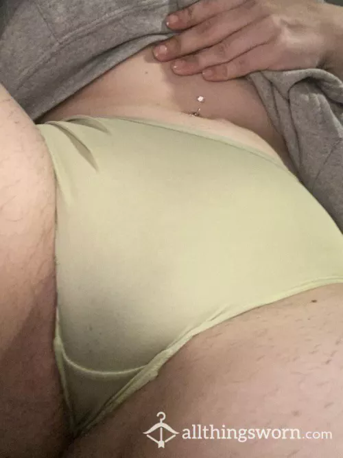 Boy shorts are not my fave style of Panty 🥲.. usually prefer thongs.[oc] [altgirl] by starrsusedpanty