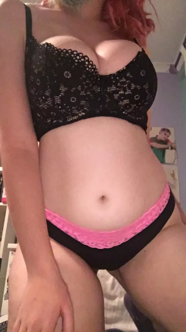 Bra and panties bought by a sugar daddy ☺️☺️ posted by pois0n_ivy_