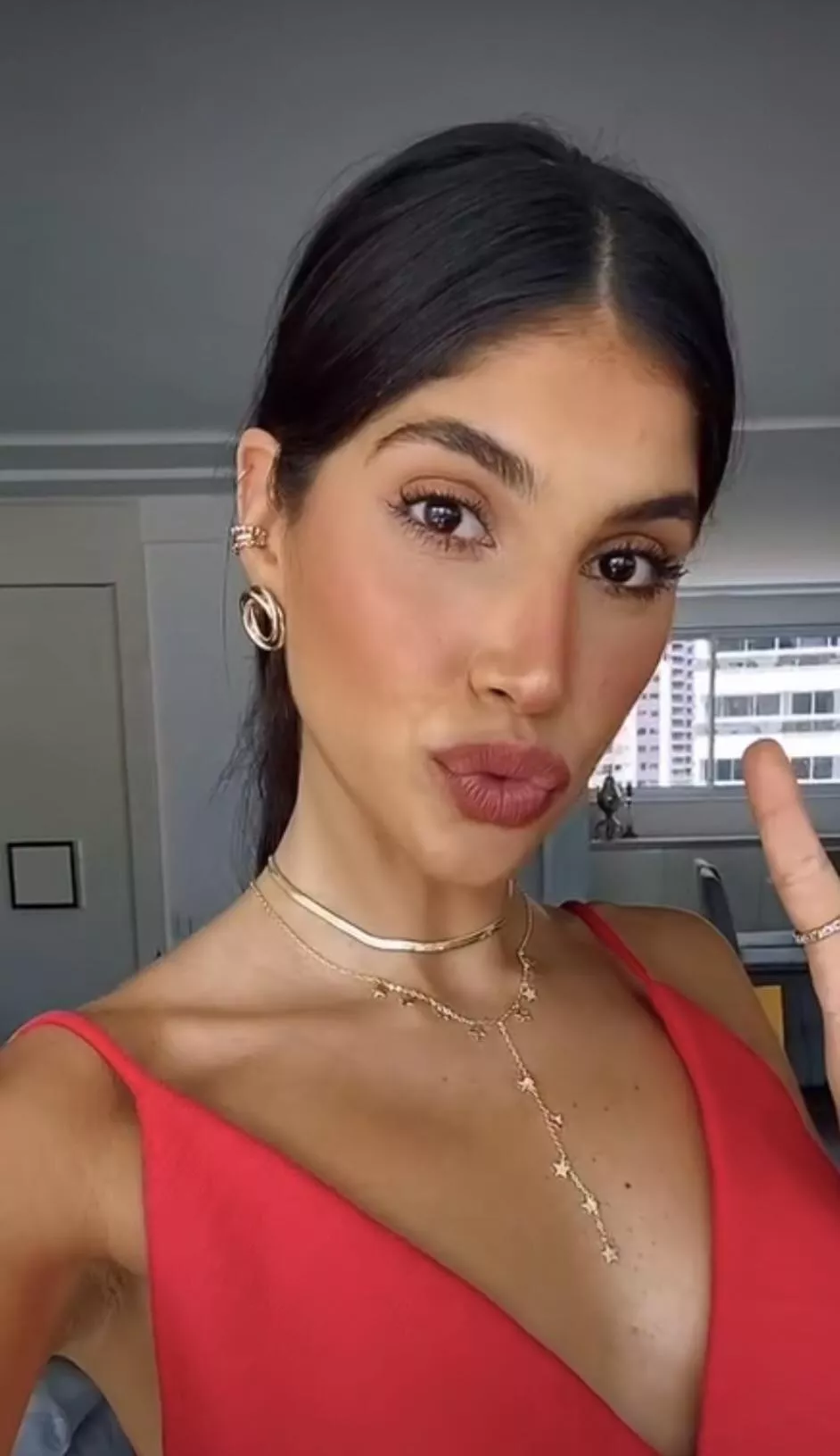 Brazilian brunette cock pillows posted by deusasig