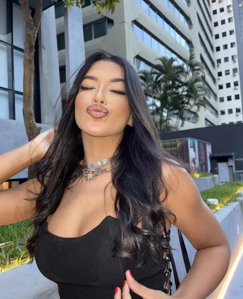 brazilian pouting finest by IgDeusasBurner