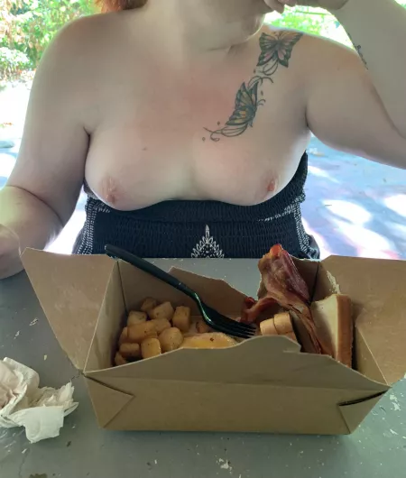 Break[f]ast outside! Had to get some air! by Drgnfire7