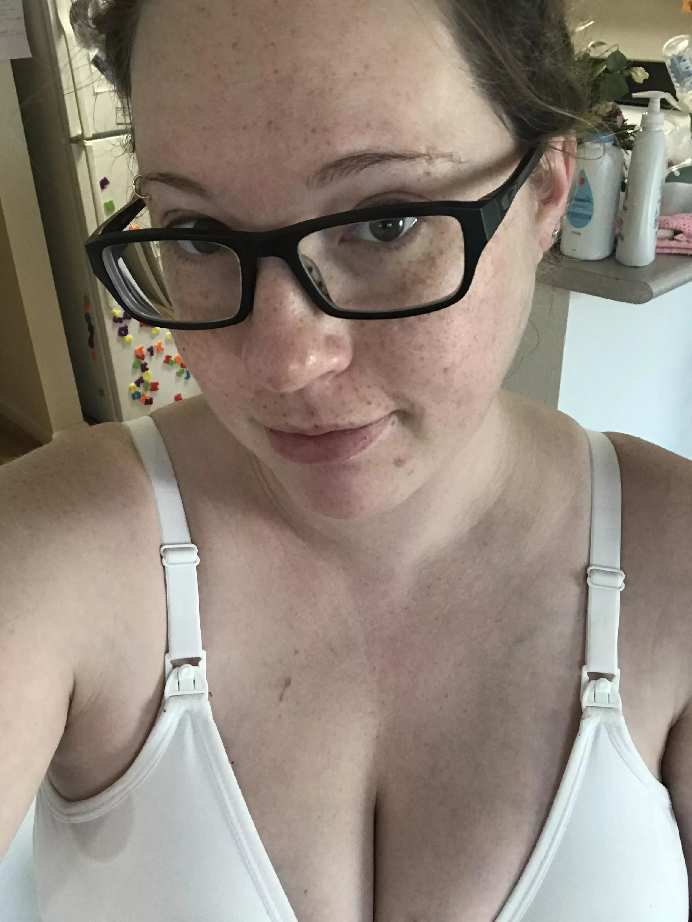 Breastfeeding cleavage ❤️ posted by Secretstash620