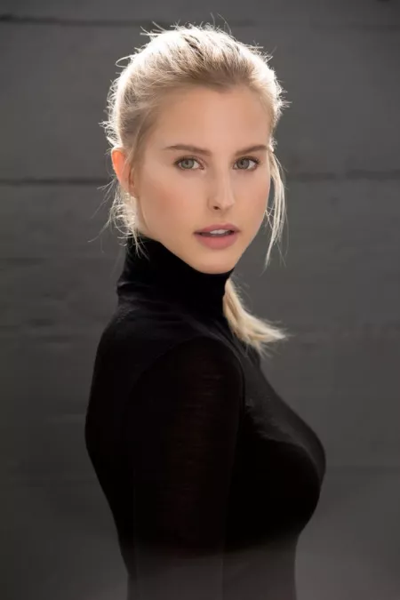 Brennah Black by SemiSentientGreenGoo