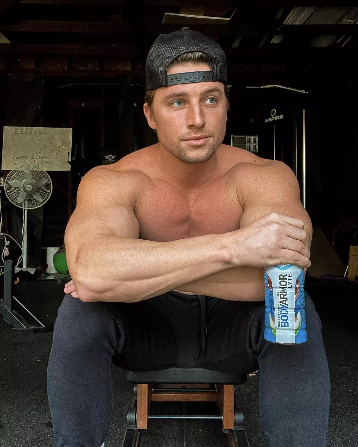 Brett 😍 posted by chipxltefan