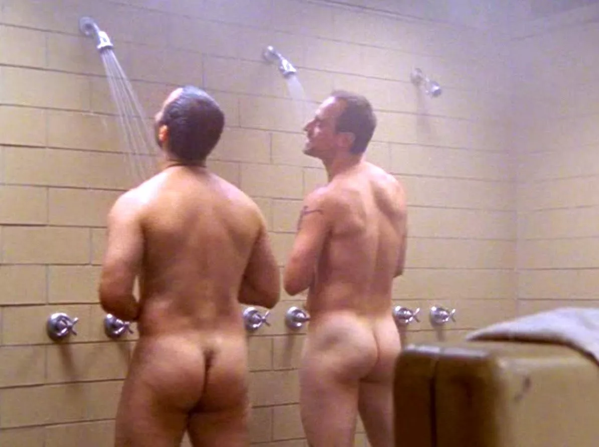Brian Bloom & Chris Meloni. Actors showering naked together in the TV series Oz (2001). posted by Sardonicus83