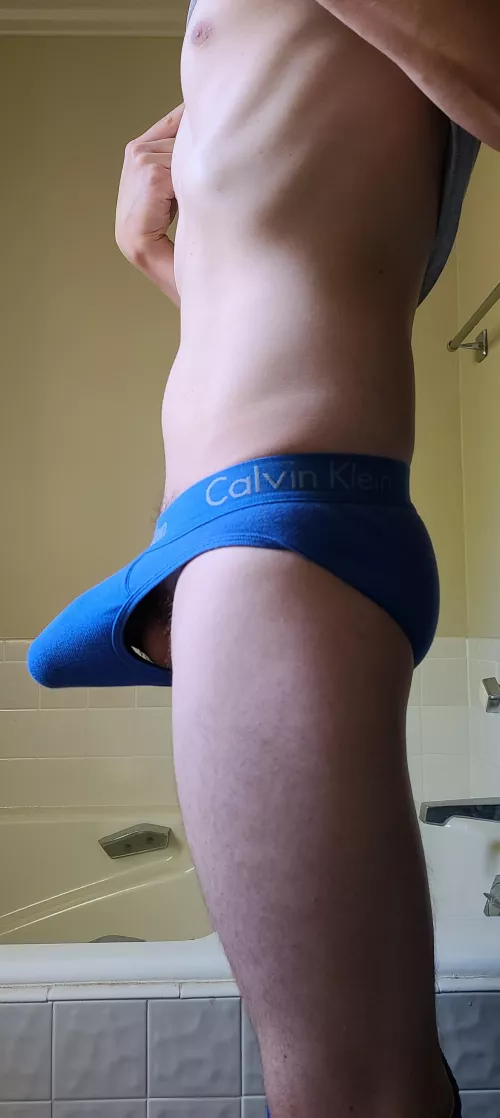 Briefs make me horny by yellerstone