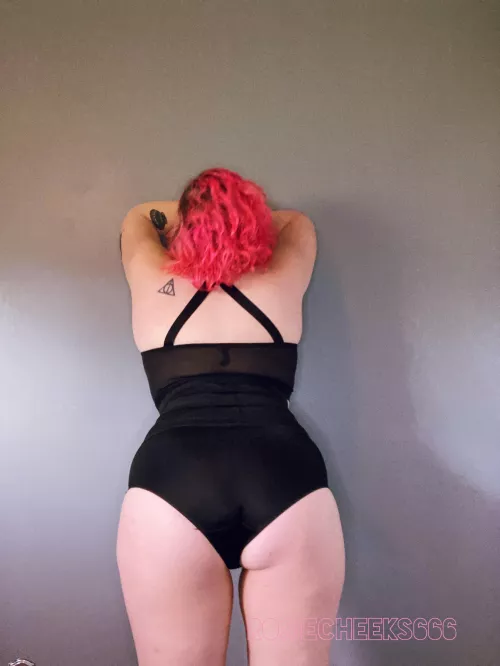 Bright curls by Rosiecheeks666