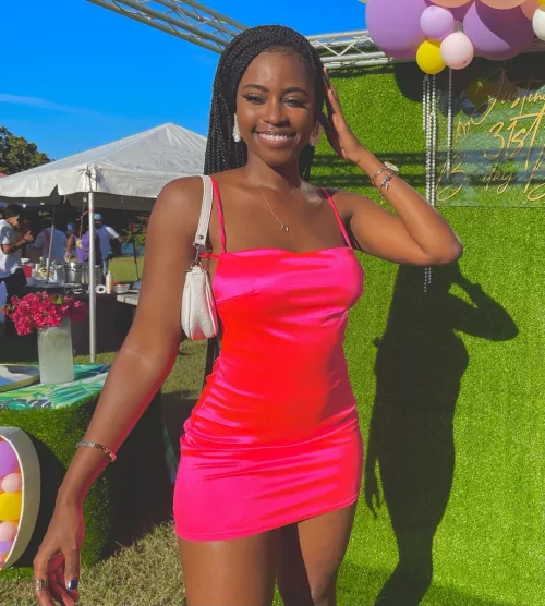 Bright red by -SirSpankalot-