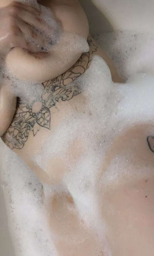 Bring me a bowl to the bath? by Thattattooedgirl_