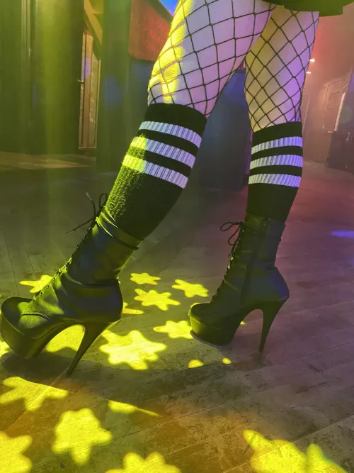 Bringing my Pleasers out in public 😜 by lovescarlettrose000