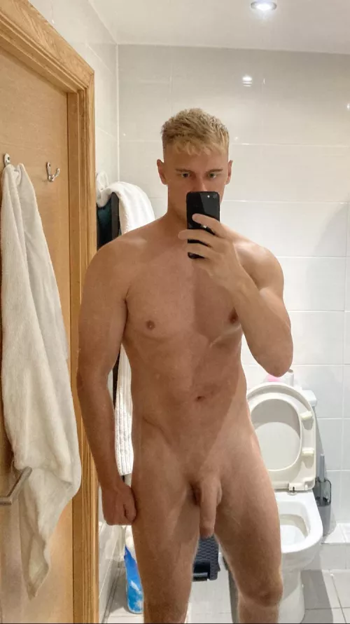 British 6’4 and proportional by Duannyboy