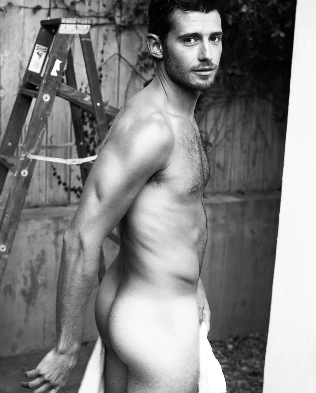 British actor Julian Morris posted by MarsNirgal