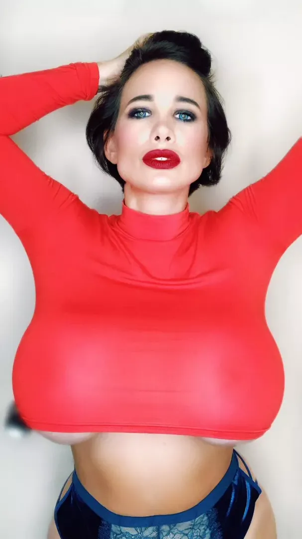 Brittany Elizabeth posted by batmanluvsme