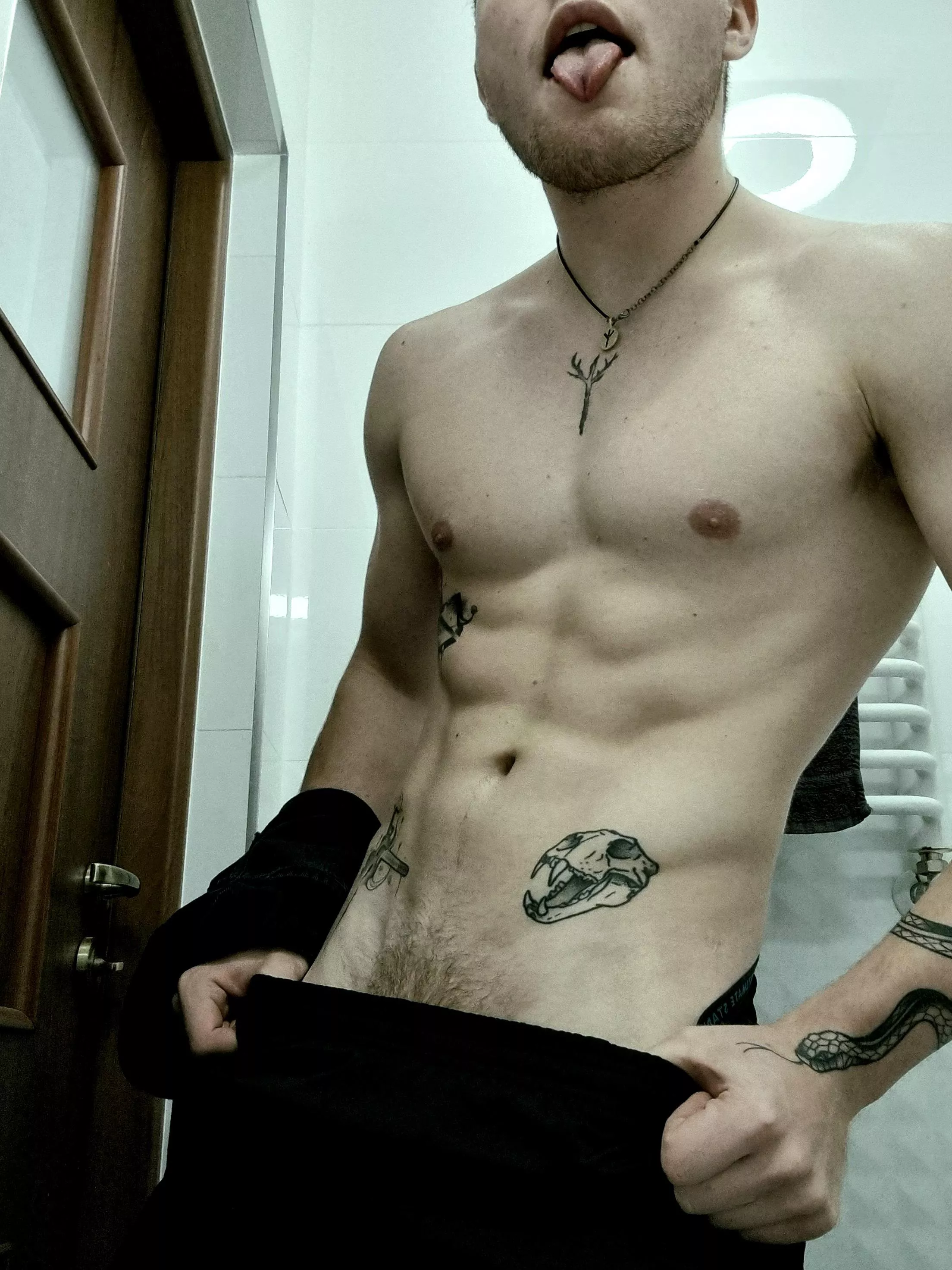 Bros watch this body 🙈🙈 posted by kalamigaa