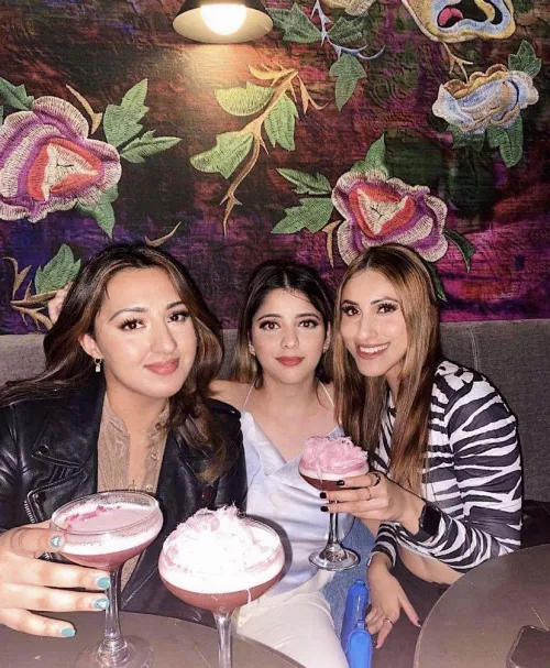 Brown girls and cocktails 😍 by browngirlsarebest