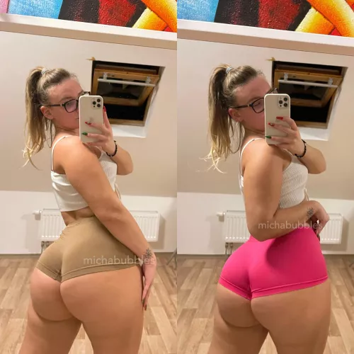 brown or pink? 😋 yum yum by realmichabubbles