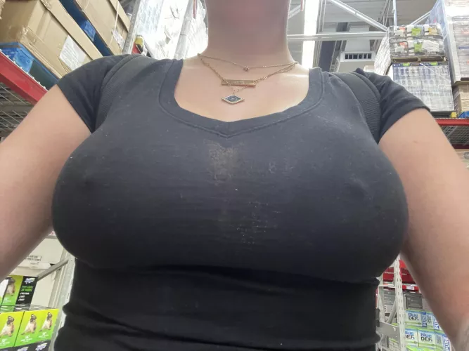 Brrr, it’s cold at the grocery store. 😏 (f) by gitty22