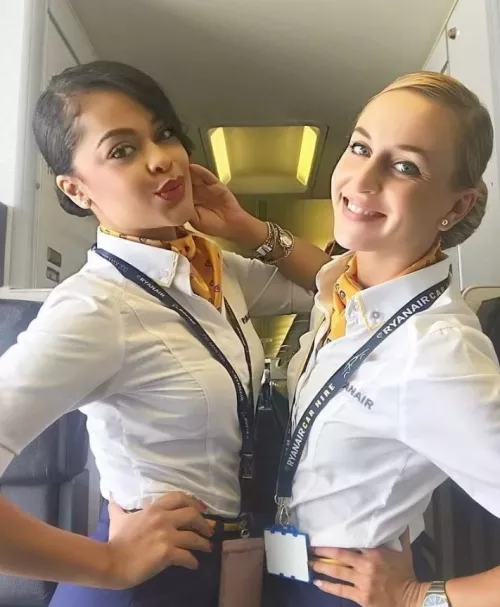 Brunette or blonde by Chaturbater1