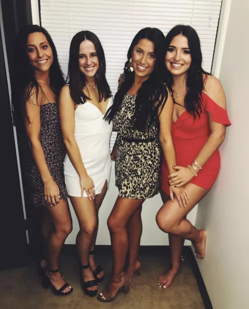 Brunettes by Mseecums