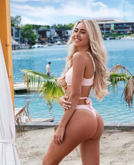 Bubble butt by bbc4celeb