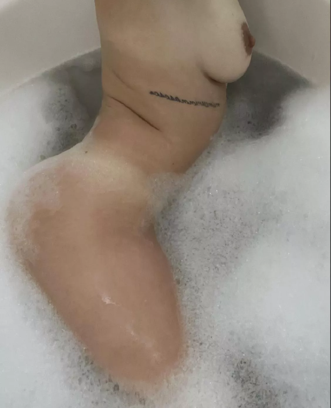 Bubbles, Boobs, and Bubble Butts… posted by YouOughtaTryGin