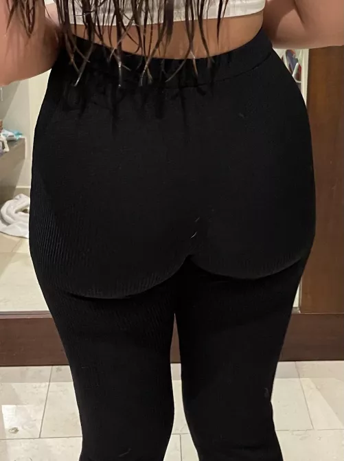 Bubbly by Dreams-of-me