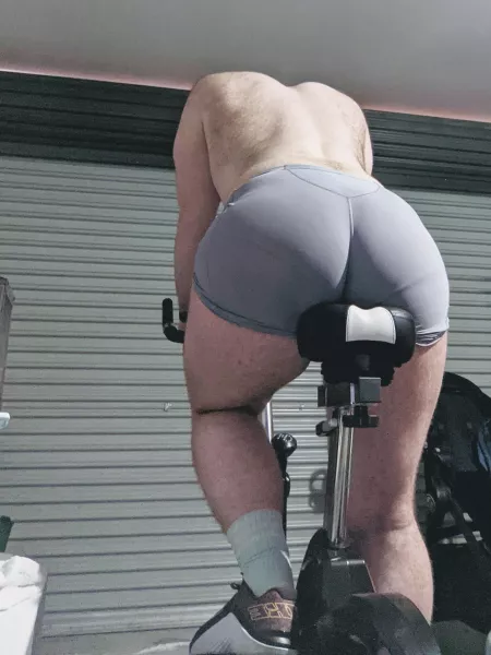 Building a bigger booty by barloc19