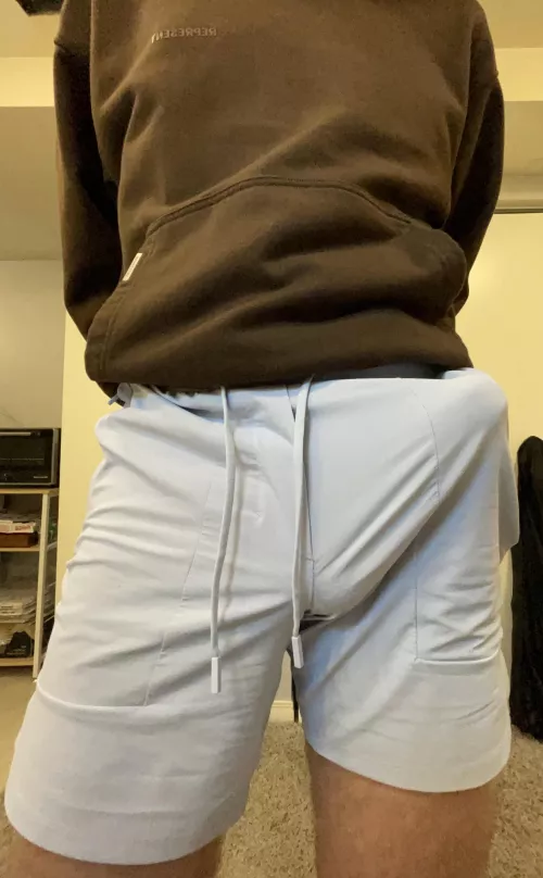 Bulge pics or dick pics? by hung_8x6