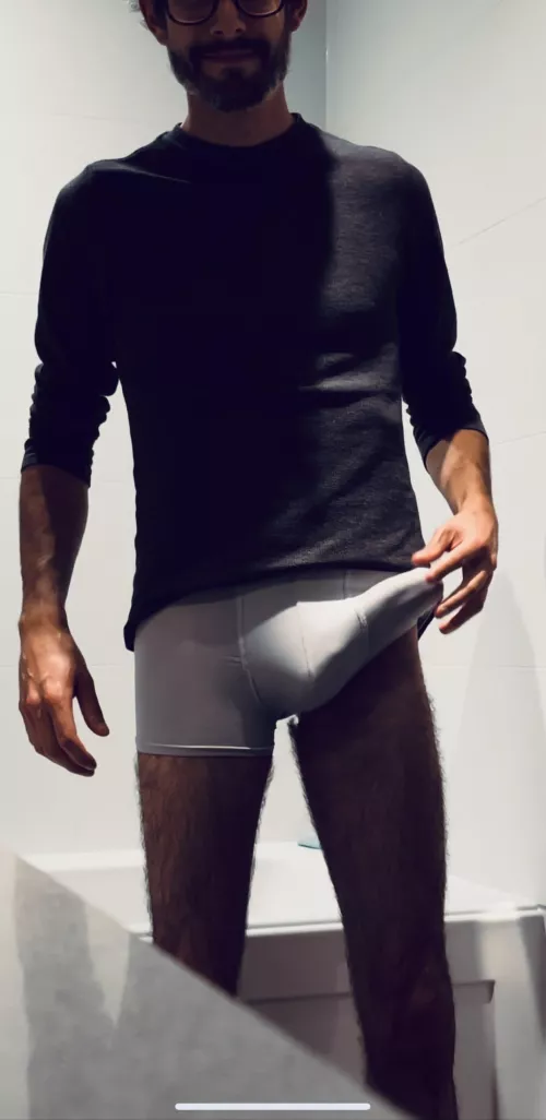 Bulging out a bit by curiosity-strike