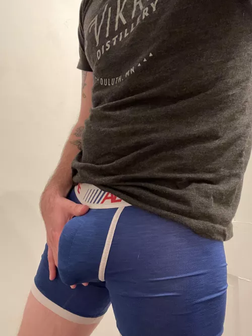 Bulgy enough? by mnthrowawaylooking