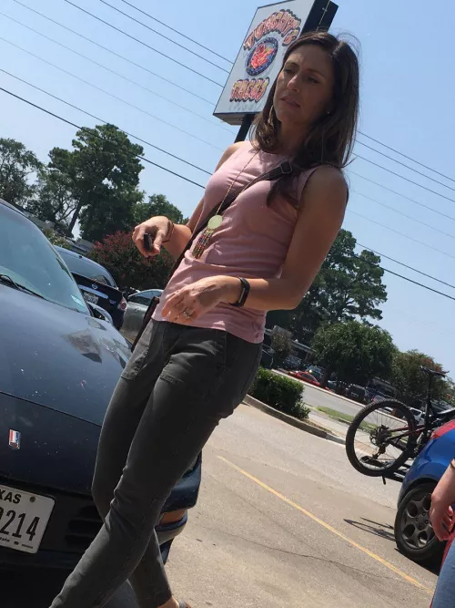 Bully my mom!!! by SecretaryHot624